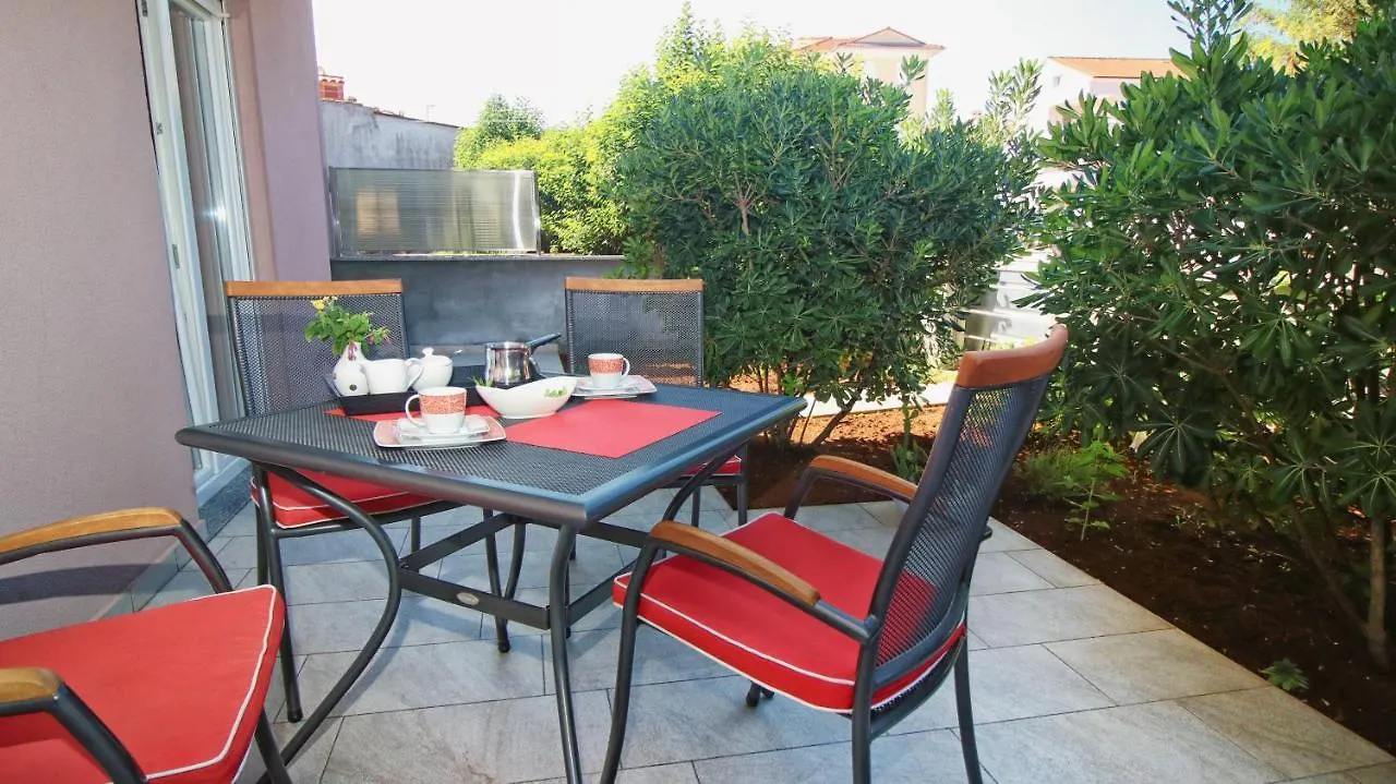 Guesthouse Esma Rovinj 4*,