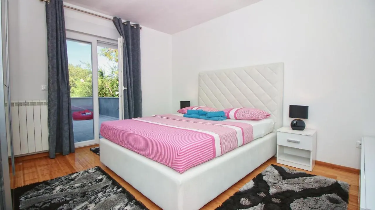 Guesthouse Esma Rovinj 4*,  Kroatien
