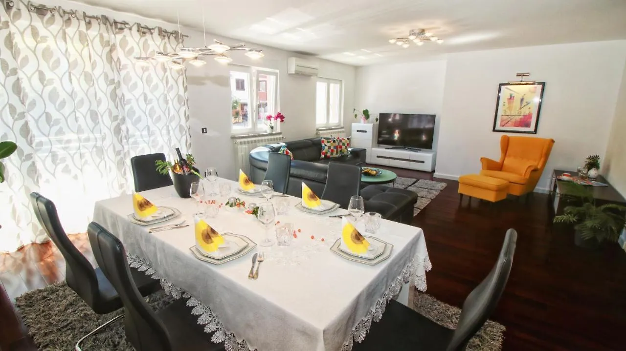 Guesthouse Esma Rovinj 4*,  Croatia
