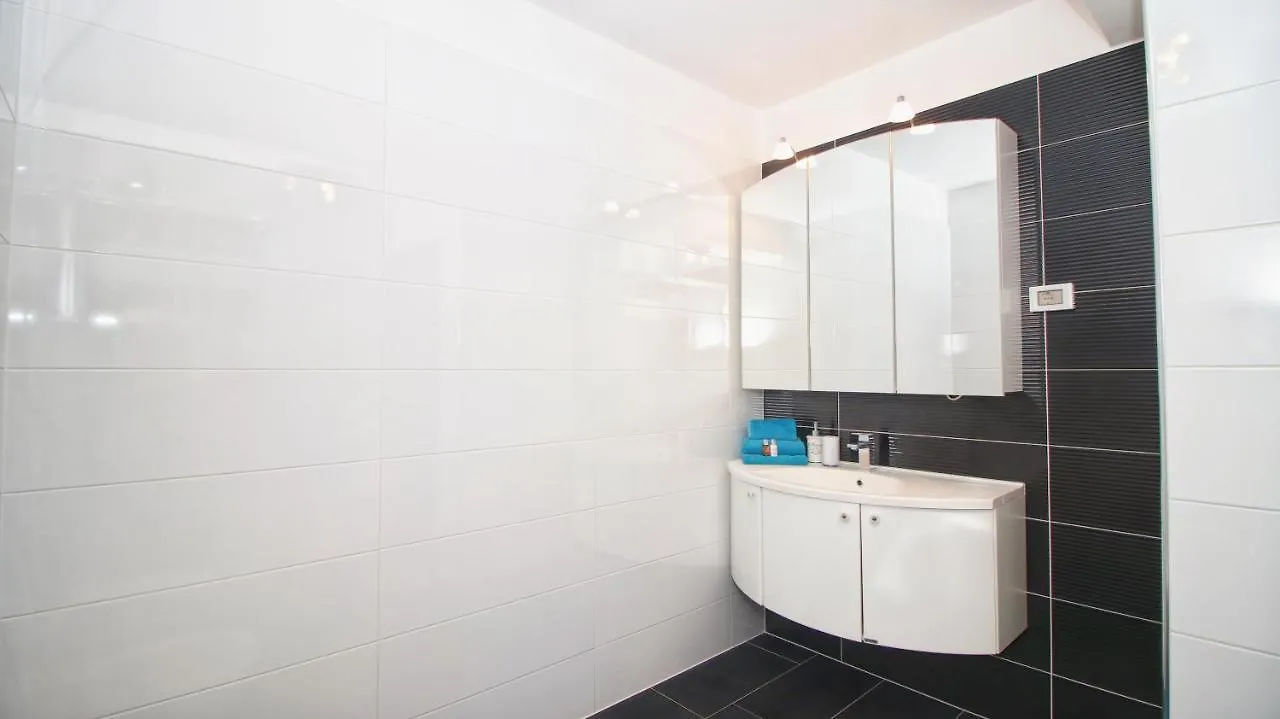 Guesthouse Esma Rovinj 4*,  Croatia
