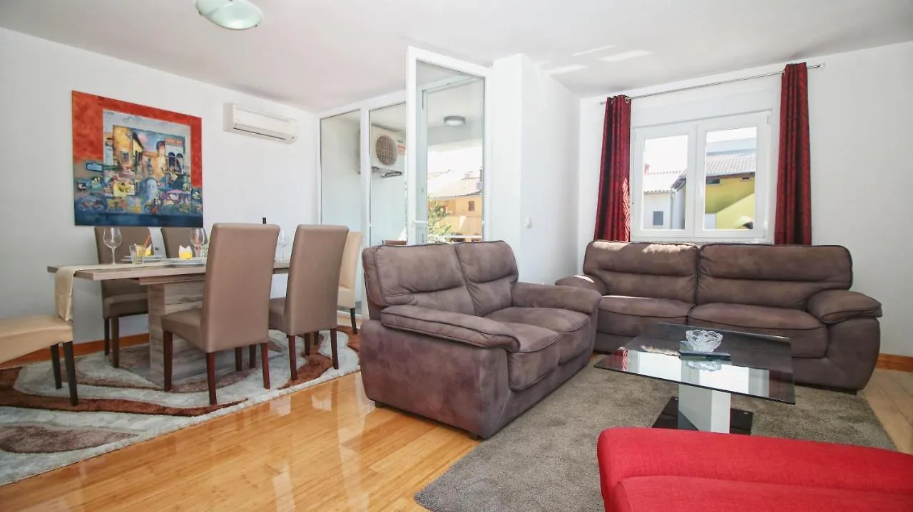 Guesthouse Esma Rovinj 4*,